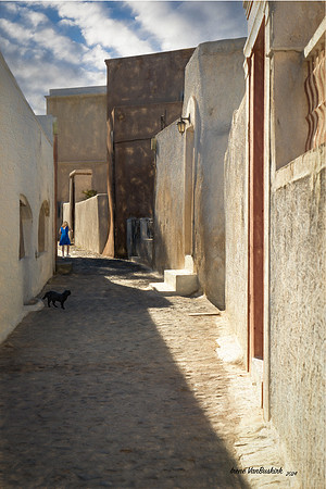 Santorini Alley